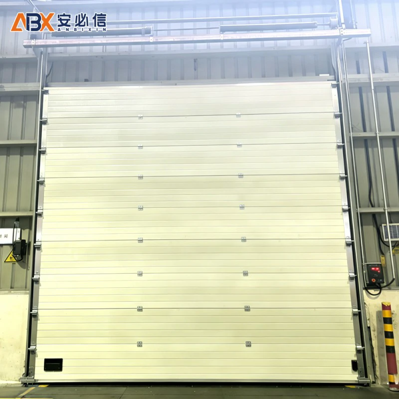 四平市分段式滑升门